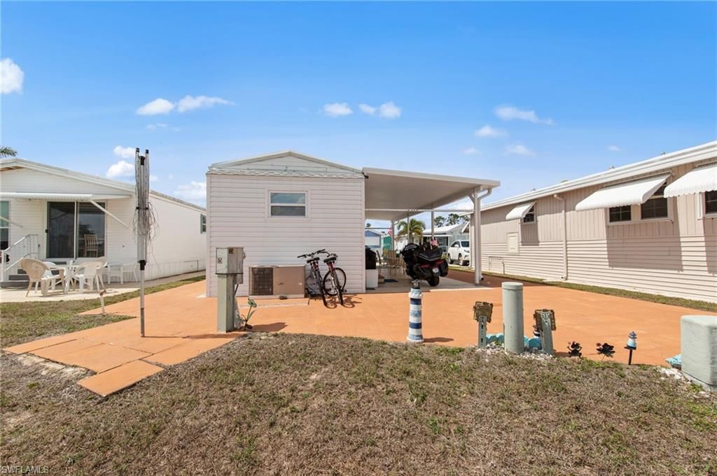 157 Caravan Cir, North Fort Myers, FL 33903 Photo