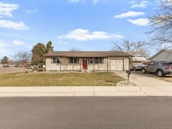 994 Tanager Drive, Pocatello, ID 00000