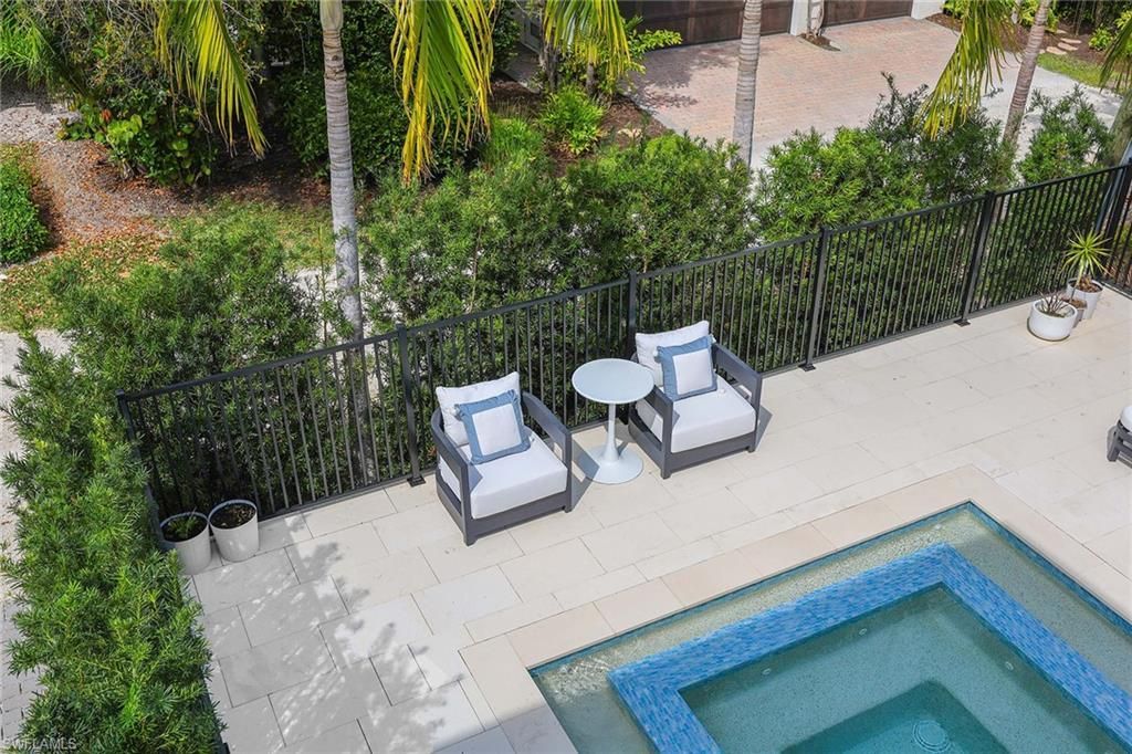 1355 4th St S, Naples, FL 34102 Photo