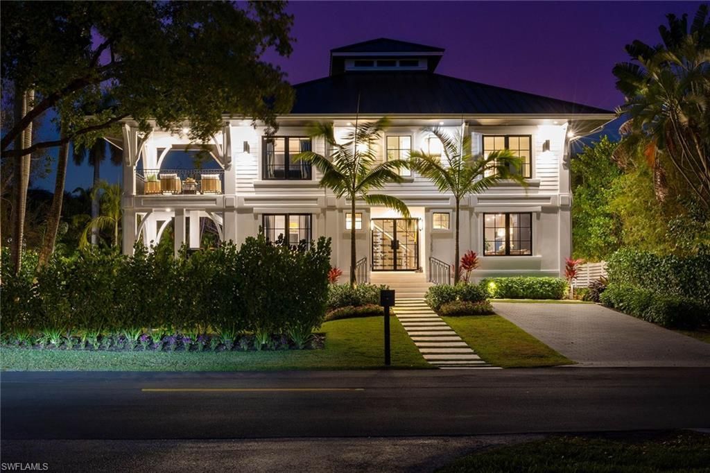 1355 4th St S, Naples, FL 34102 Photo