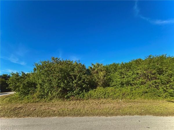 533 Morris Tyler AVE, LEHIGH ACRES, FL 33974