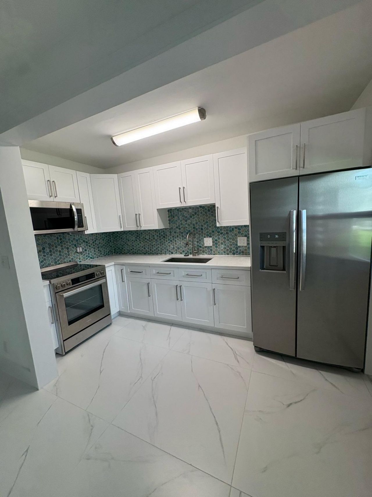 5050 Bayview Drive, Unit 6, Fort Lauderdale, FL 33308 Photo