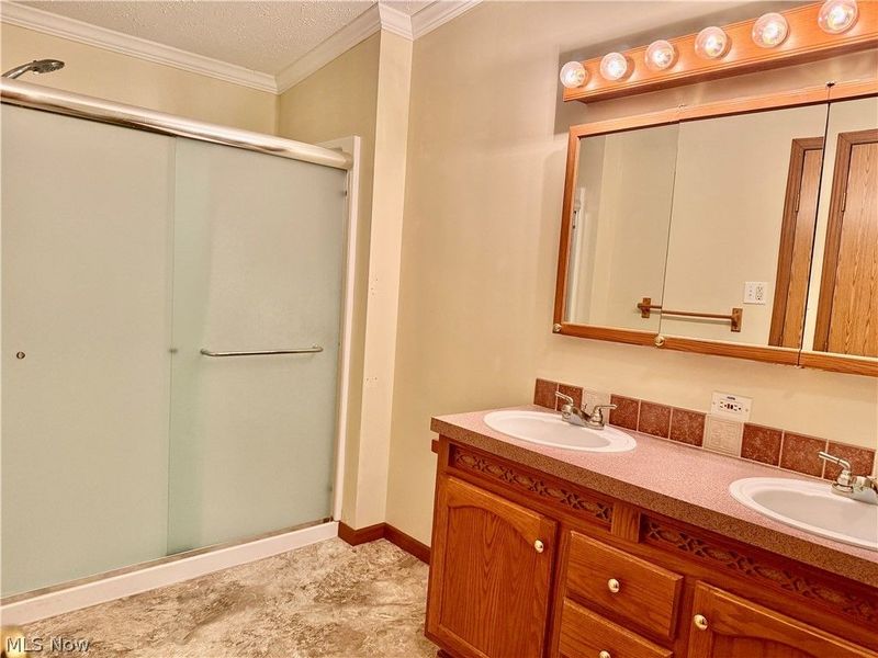5665 Innkeeper Street SE, Dennison, OH 44621 Photo 11