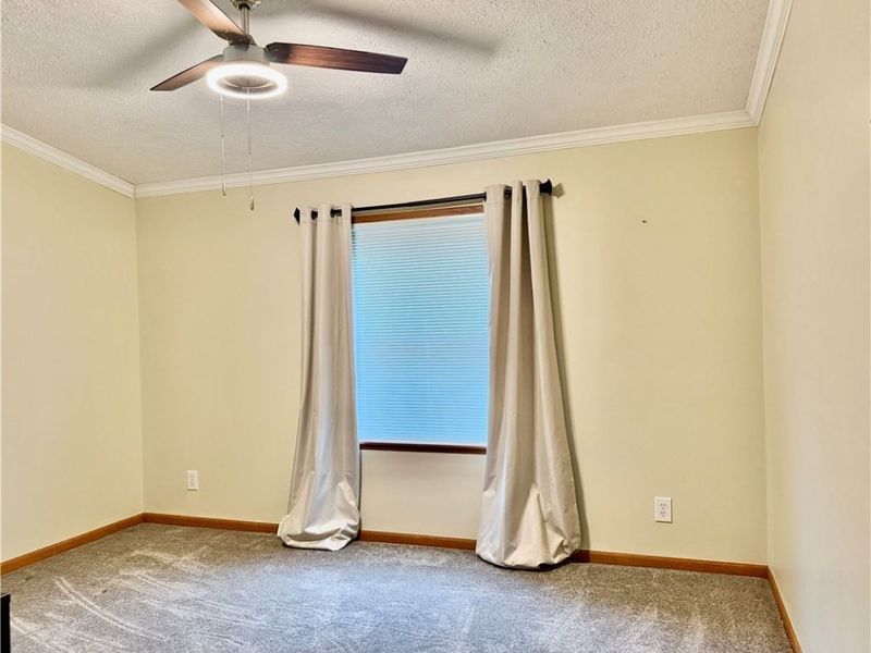 5665 Innkeeper Street SE, Dennison, OH 44621 Photo 11