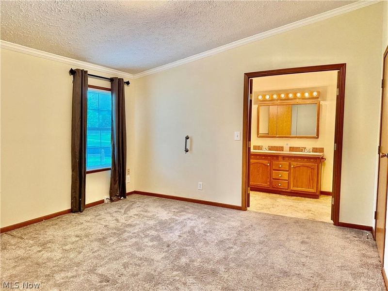 5665 Innkeeper Street SE, Dennison, OH 44621 Photo 9