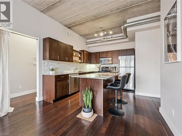 36 REGINA Street North, Unit 302, Waterloo, ON N2J3A2