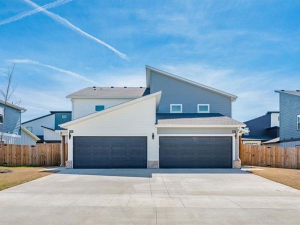 1603 Unit 1 & 2 Casuarina Drive , Bentonville, AR 72713