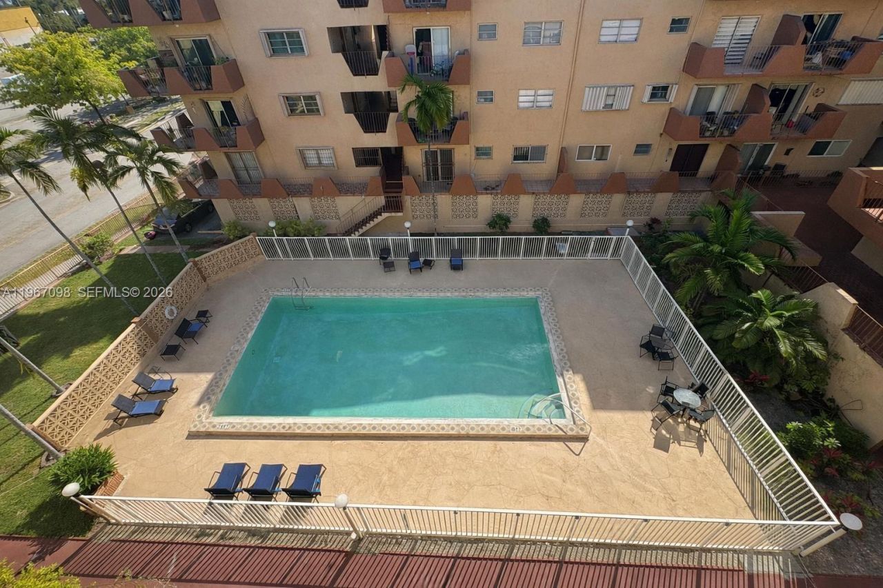 1630 W 46th St , Unit 514B, Hialeah, FL 33012 Photo