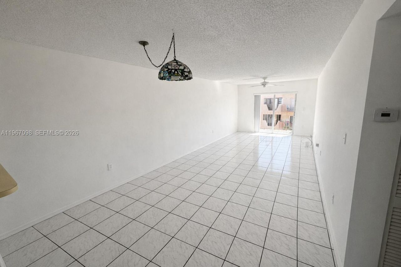 1630 W 46th St , Unit 514B, Hialeah, FL 33012 Photo