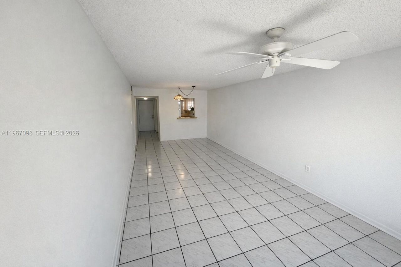 1630 W 46th St , Unit 514B, Hialeah, FL 33012 Photo