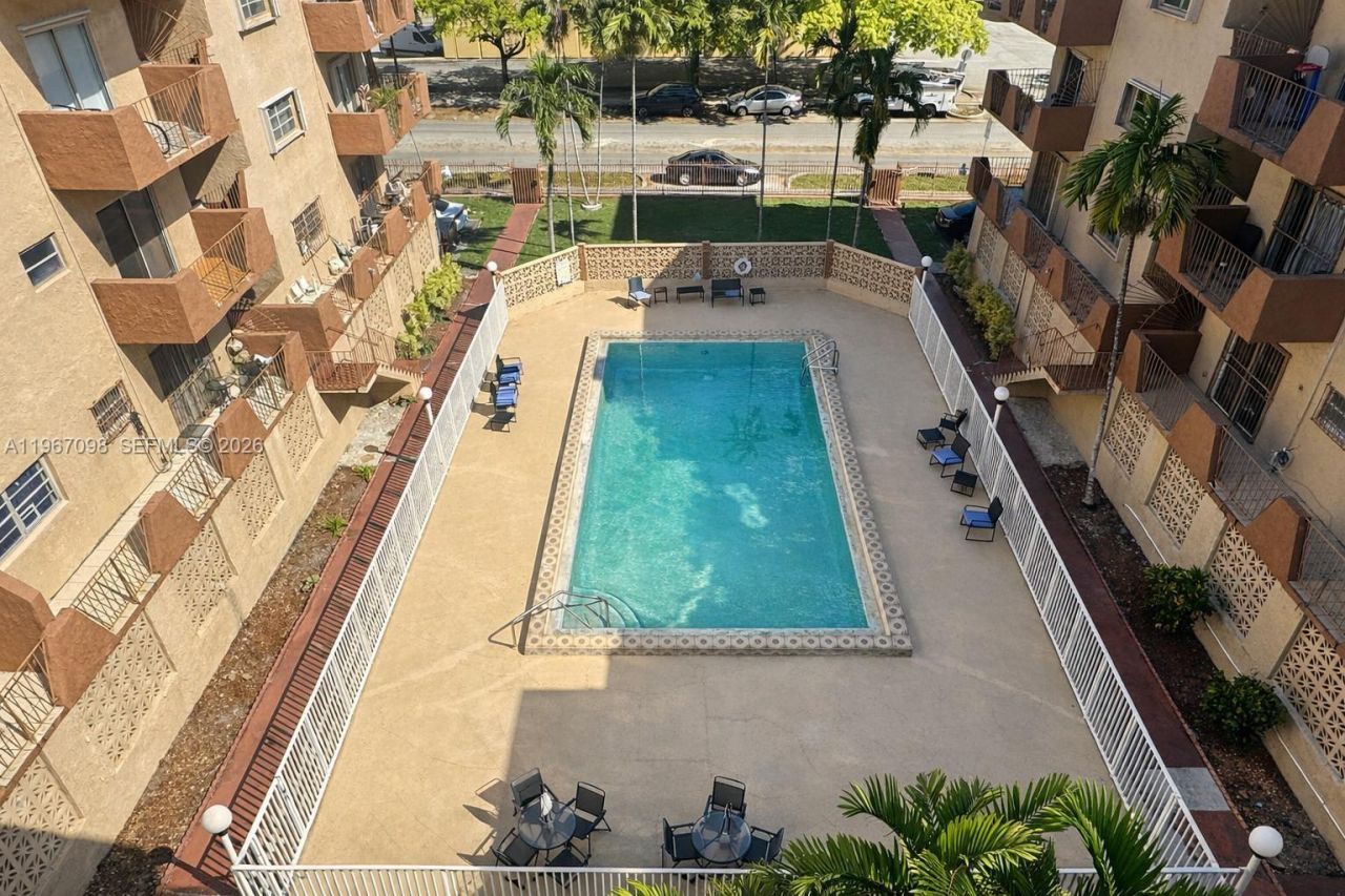 1630 W 46th St , Unit 514B, Hialeah, FL 33012 Photo