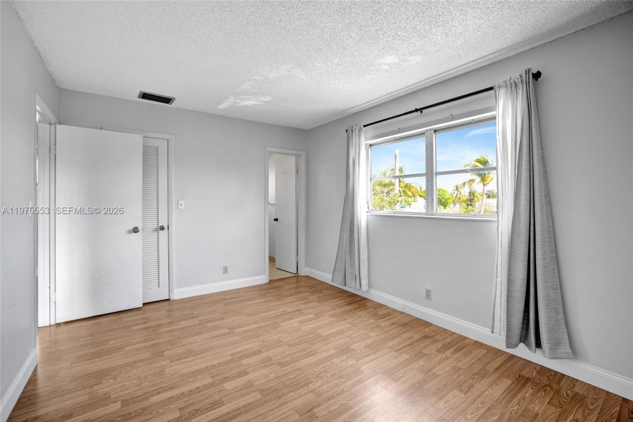 609 NE 13th Ave , Unit 301, Fort Lauderdale, FL 33304 Photo