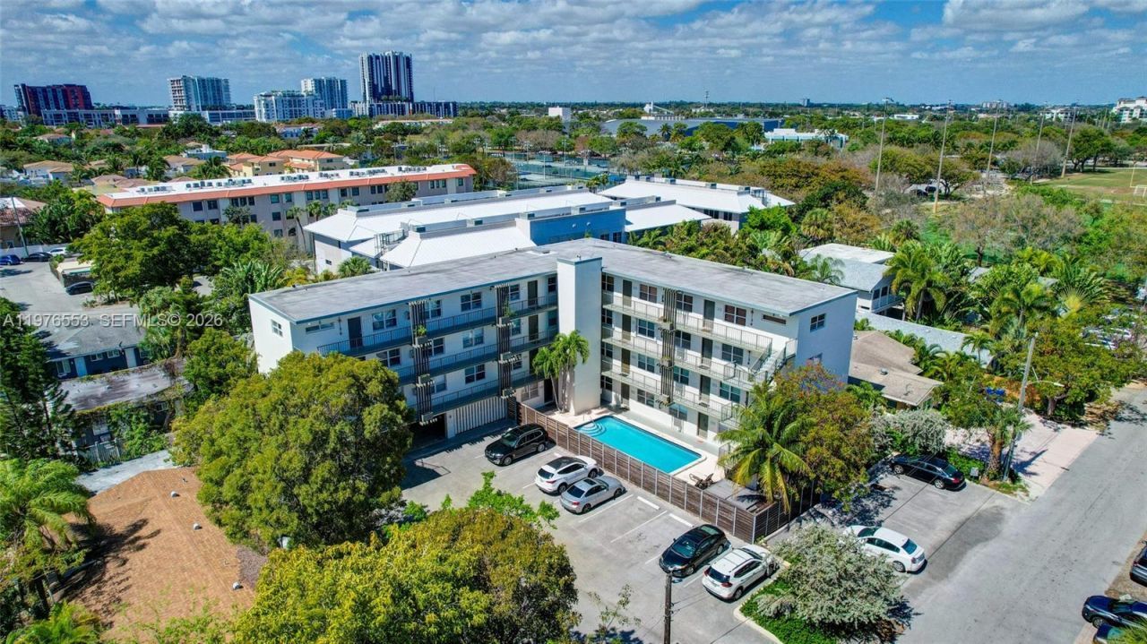 609 NE 13th Ave , Unit 301, Fort Lauderdale, FL 33304 Photo