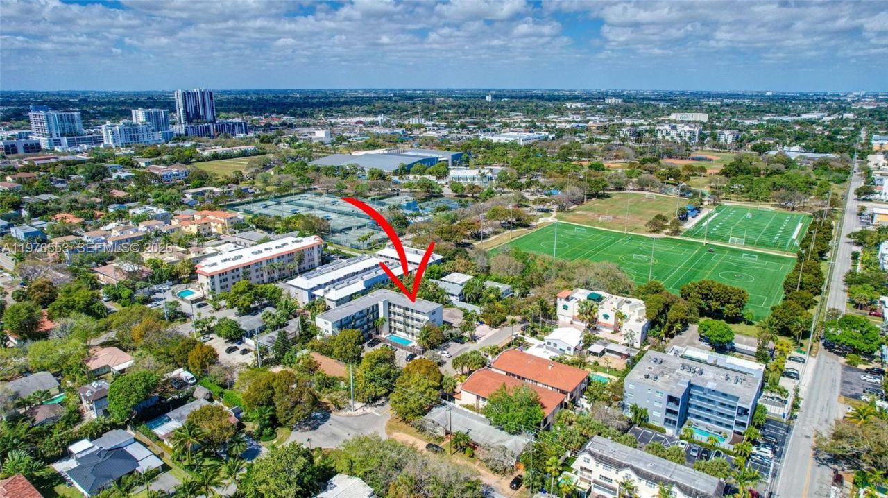 609 NE 13th Ave , Unit 301, Fort Lauderdale, FL 33304 Photo