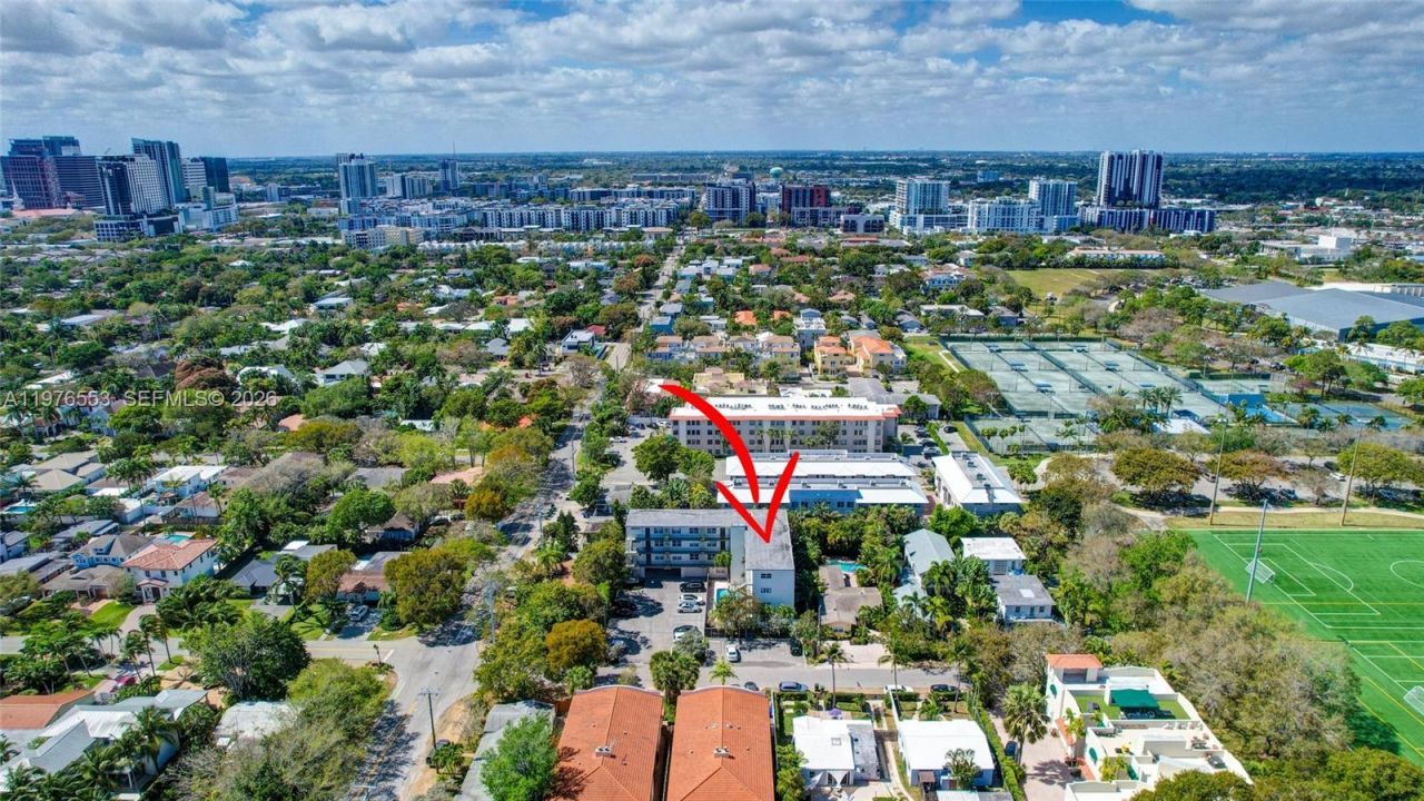 609 NE 13th Ave , Unit 301, Fort Lauderdale, FL 33304 Photo