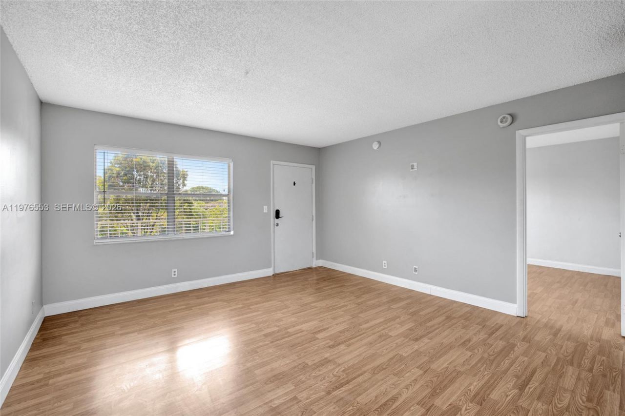 609 NE 13th Ave , Unit 301, Fort Lauderdale, FL 33304 Photo