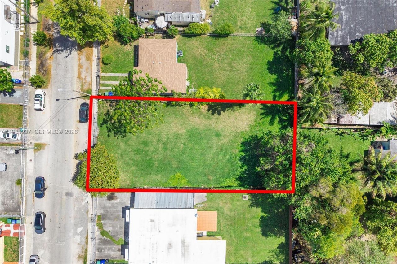 1922 NW 33rd St , Miami, FL 33142 Photo