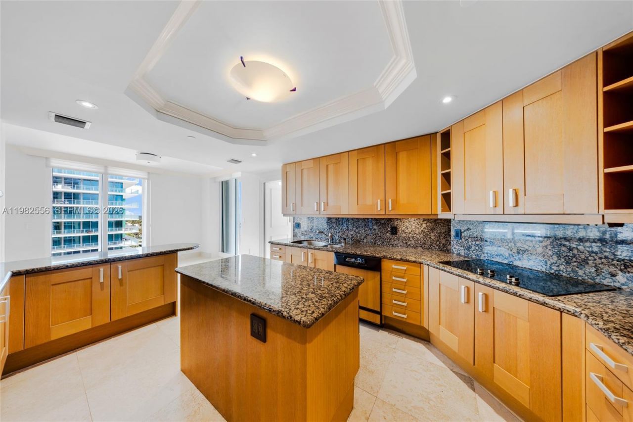 430 Grand Bay Dr , Unit 902, Key Biscayne, FL 33149 Photo