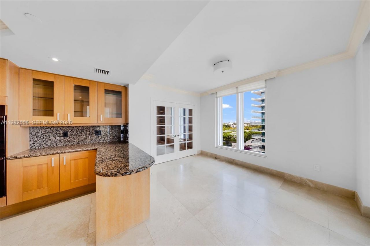 430 Grand Bay Dr , Unit 902, Key Biscayne, FL 33149 Photo