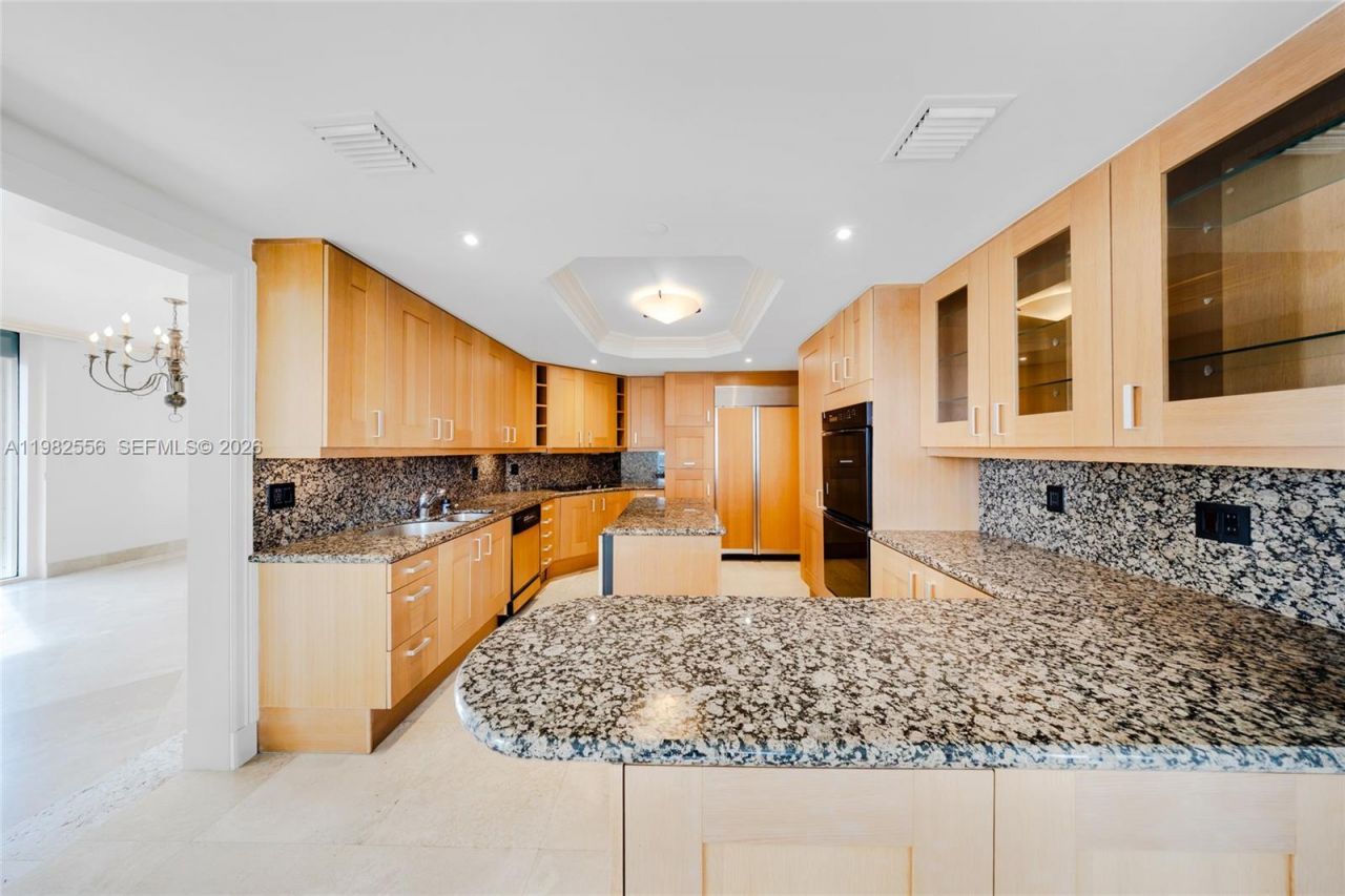 430 Grand Bay Dr , Unit 902, Key Biscayne, FL 33149 Photo