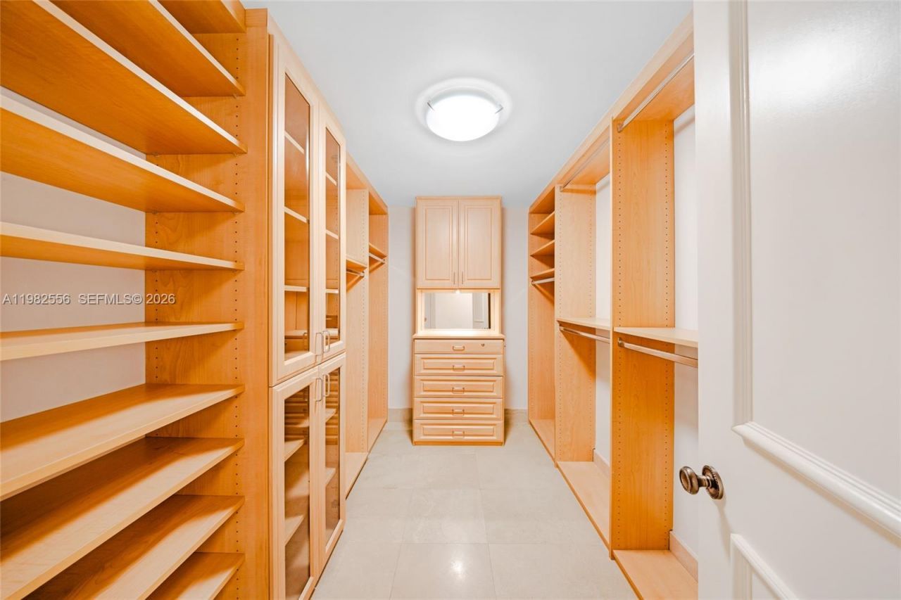 430 Grand Bay Dr , Unit 902, Key Biscayne, FL 33149 Photo