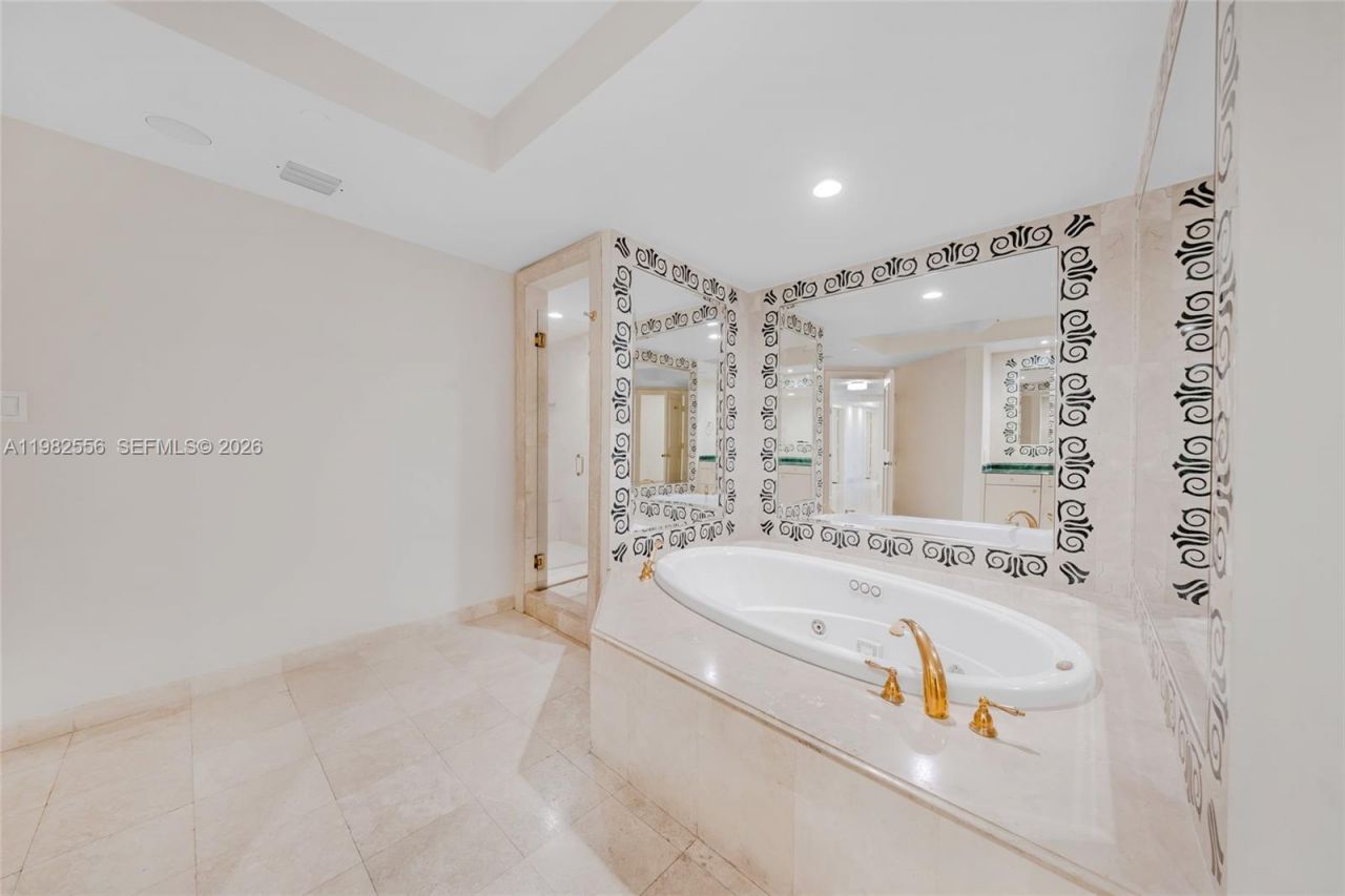 430 Grand Bay Dr , Unit 902, Key Biscayne, FL 33149 Photo
