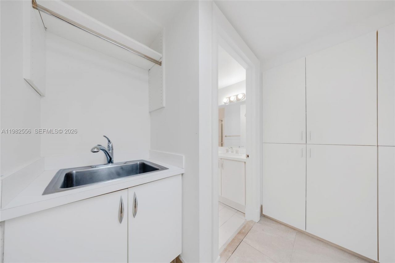 430 Grand Bay Dr , Unit 902, Key Biscayne, FL 33149 Photo