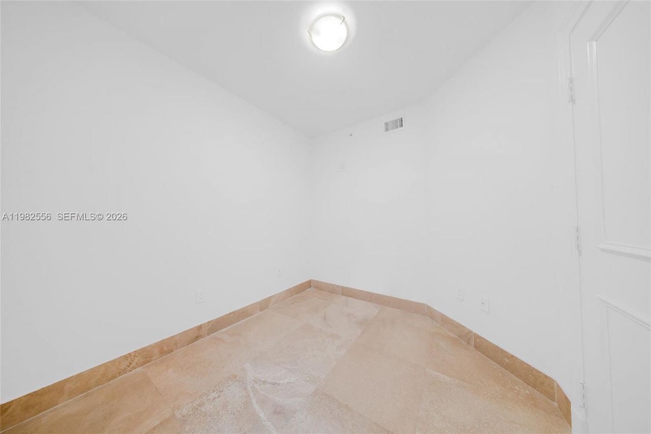 430 Grand Bay Dr , Unit 902, Key Biscayne, FL 33149 Photo