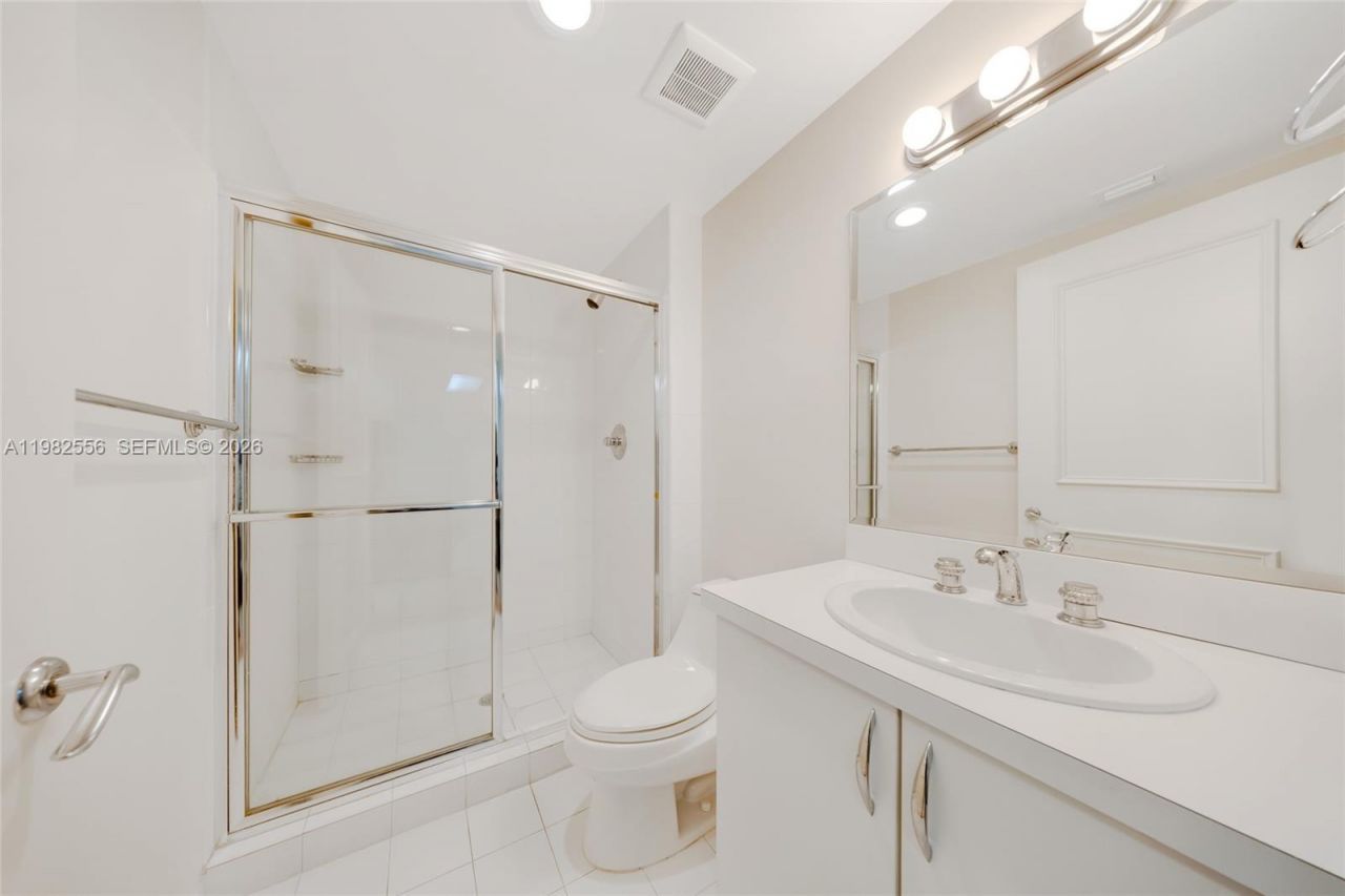 430 Grand Bay Dr , Unit 902, Key Biscayne, FL 33149 Photo