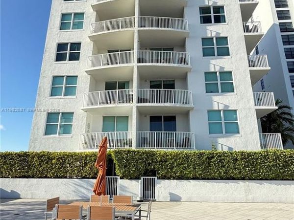 3180 SW 22nd Ter , Unit 207, Miami, FL 33145