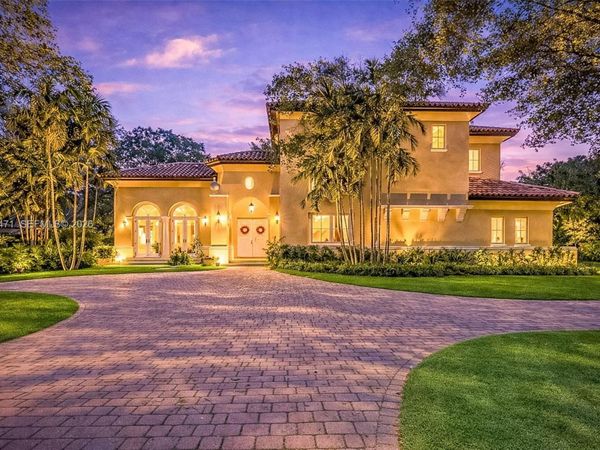 6075 SW 85th Ave , Miami, FL 33143