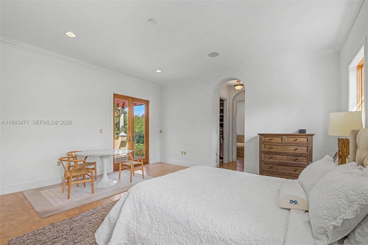 6075 SW 85th Ave , Miami, FL 33143 Photo