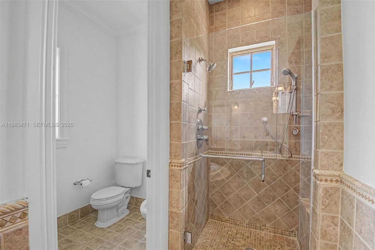 6075 SW 85th Ave , Miami, FL 33143 Photo