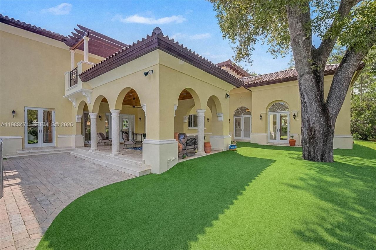 6075 SW 85th Ave , Miami, FL 33143 Photo