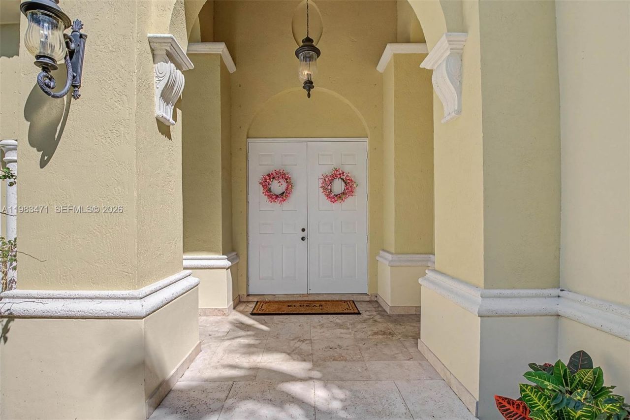 6075 SW 85th Ave , Miami, FL 33143 Photo