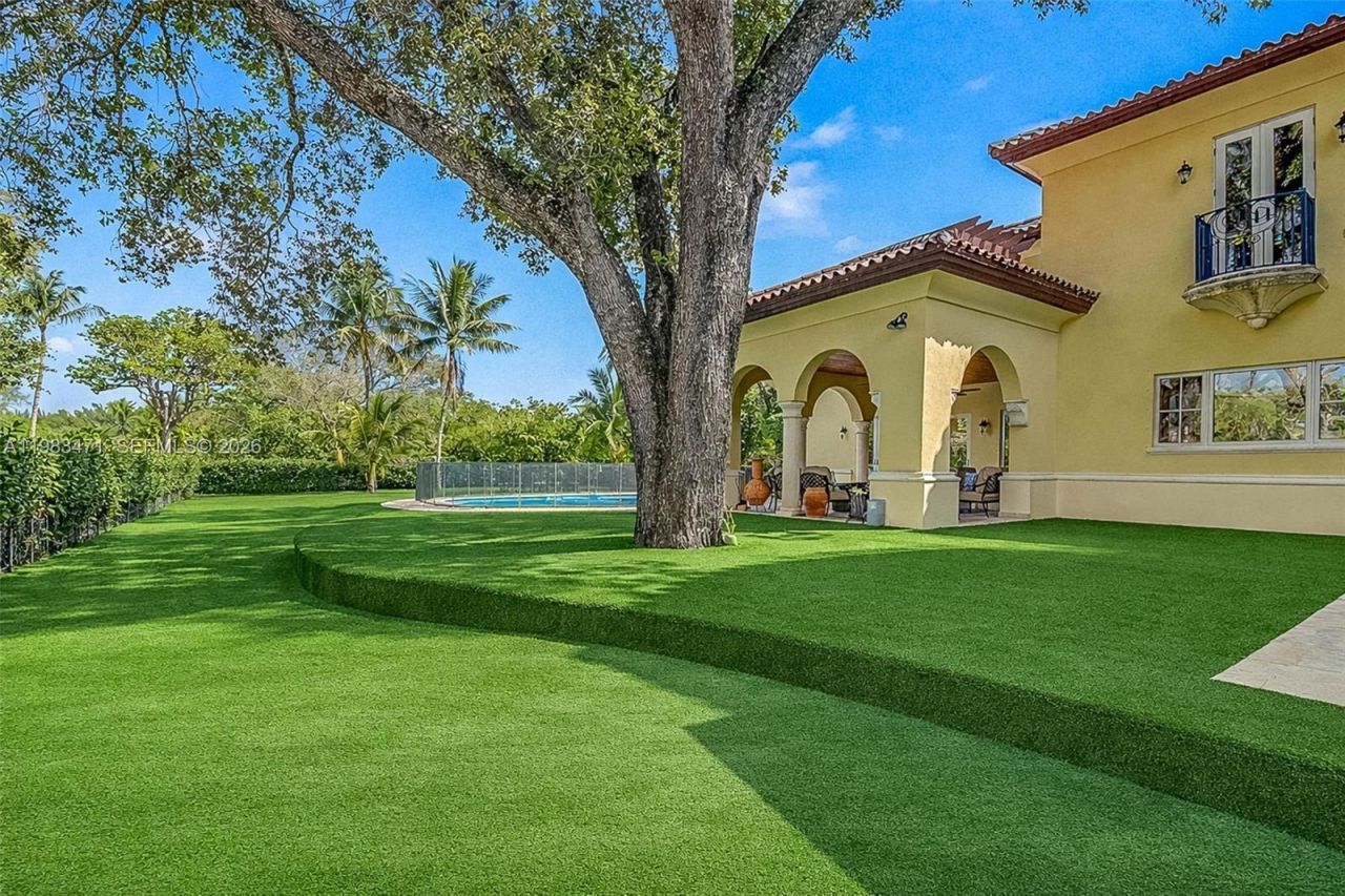 6075 SW 85th Ave , Miami, FL 33143 Photo