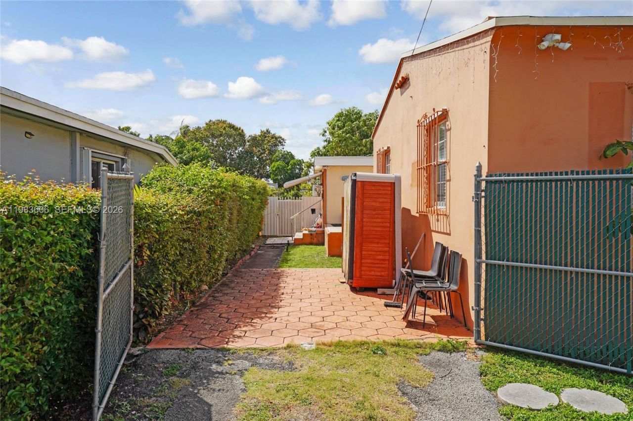 2122 SW 58th Ave , Miami, FL 33155 Photo