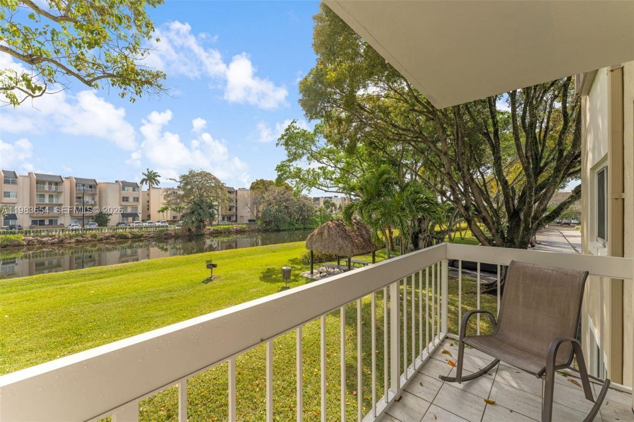 7722 Camino Real , Unit E-218, Miami, FL 33143 Photo