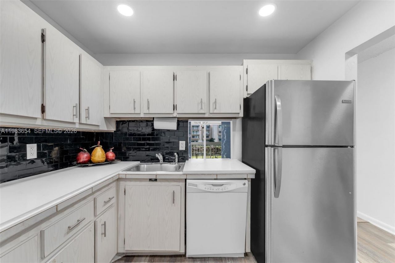 7722 Camino Real , Unit E-218, Miami, FL 33143 Photo