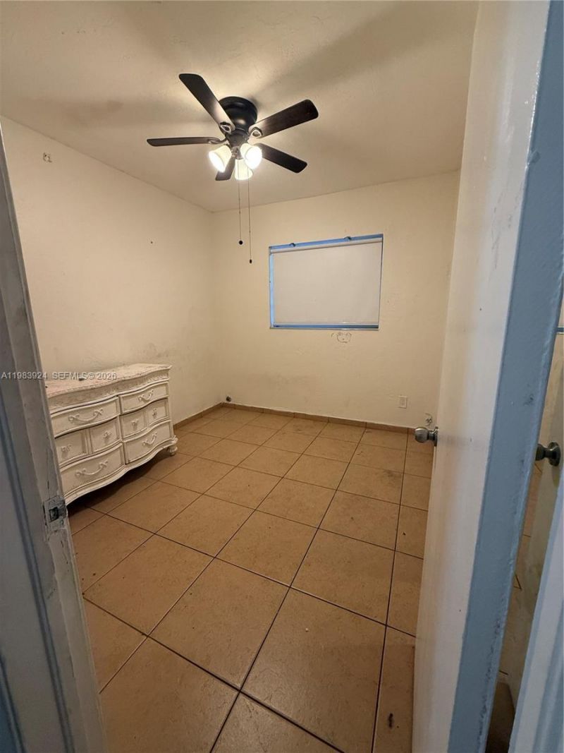 1541 NE 205th Ter, Miami, FL 33179 Photo