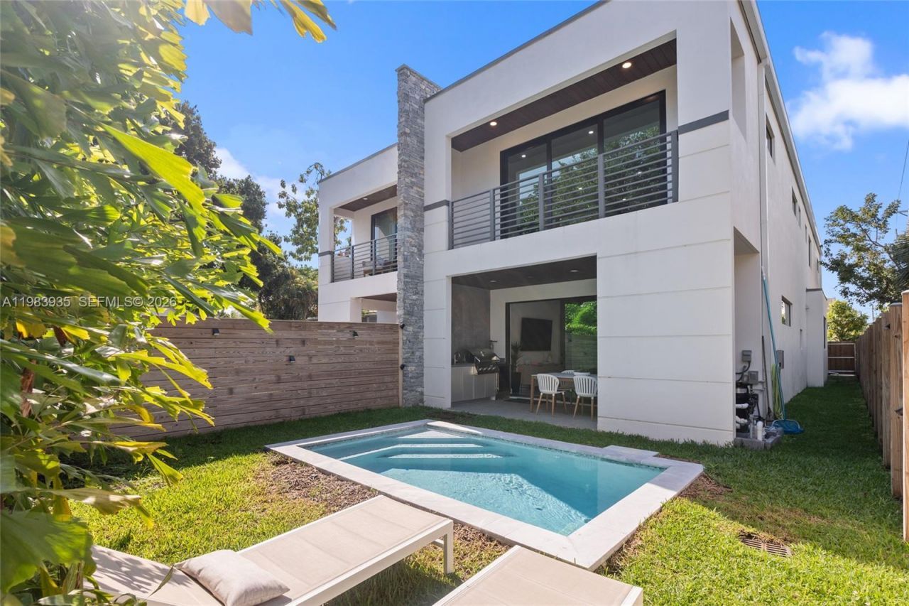 325 SW 16th St , Unit B, Fort Lauderdale, FL 33315 Photo