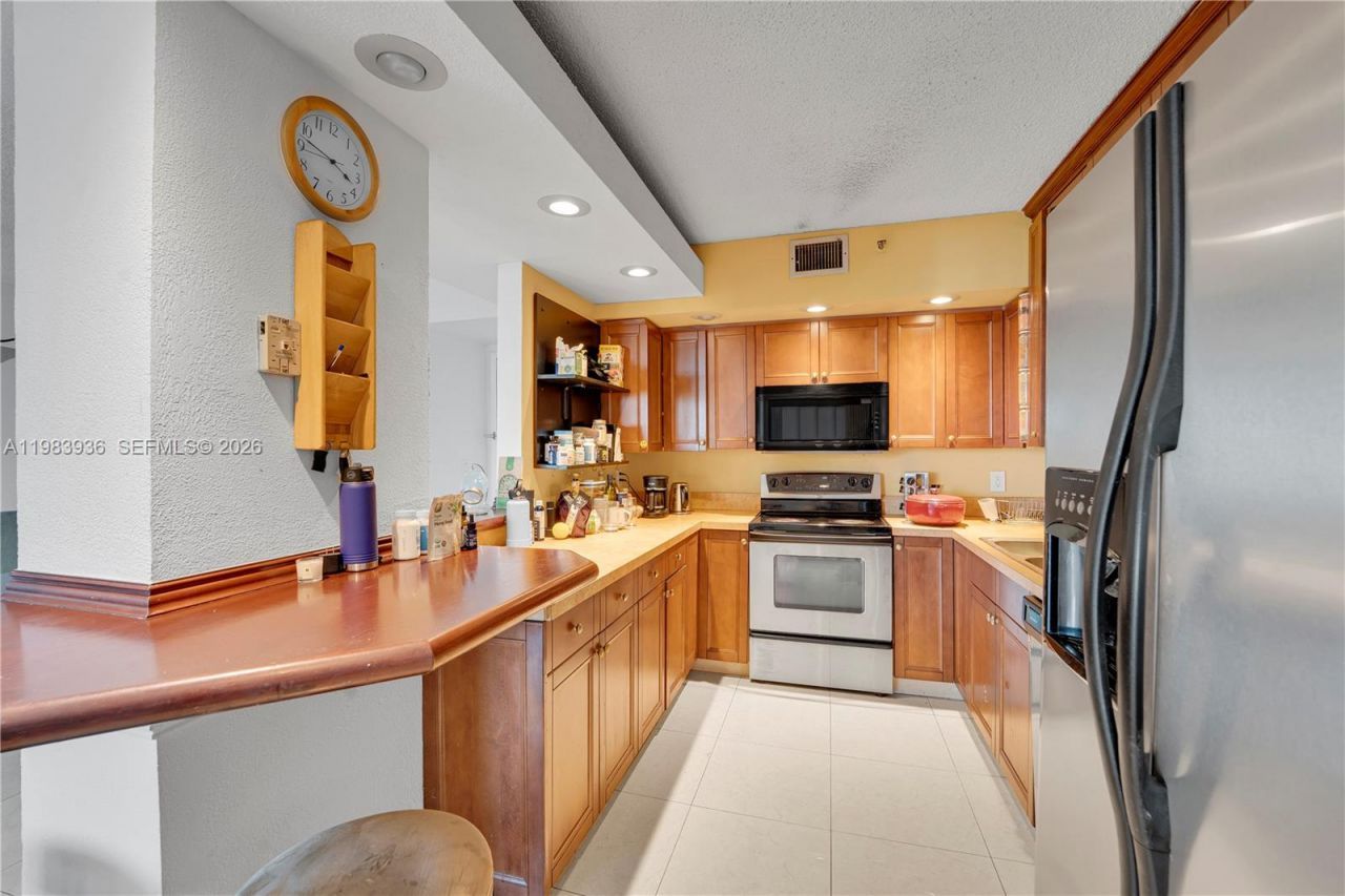 919 Hillcrest Dr, Unit 704, Hollywood, FL 33021 Photo