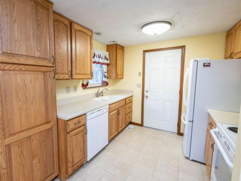 845 Sunset Drive, Englewood, OH 45322 Photo 7