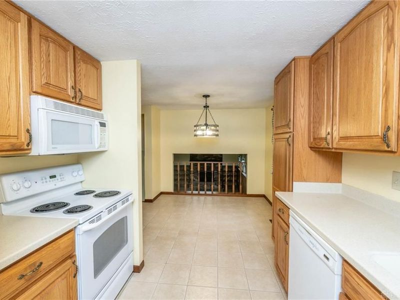 845 Sunset Drive, Englewood, OH 45322 Photo 9