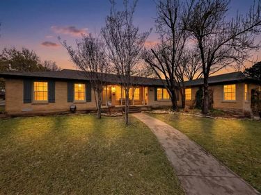 1705 Mariposa Drive, Dallas, TX 75228