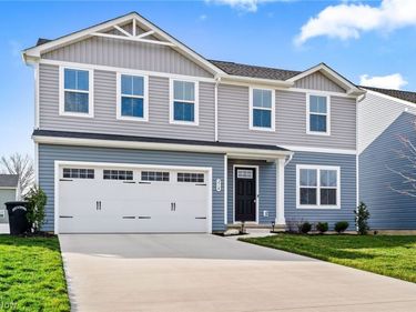 218 Leather Leaf Drive, Elyria, OH 44035