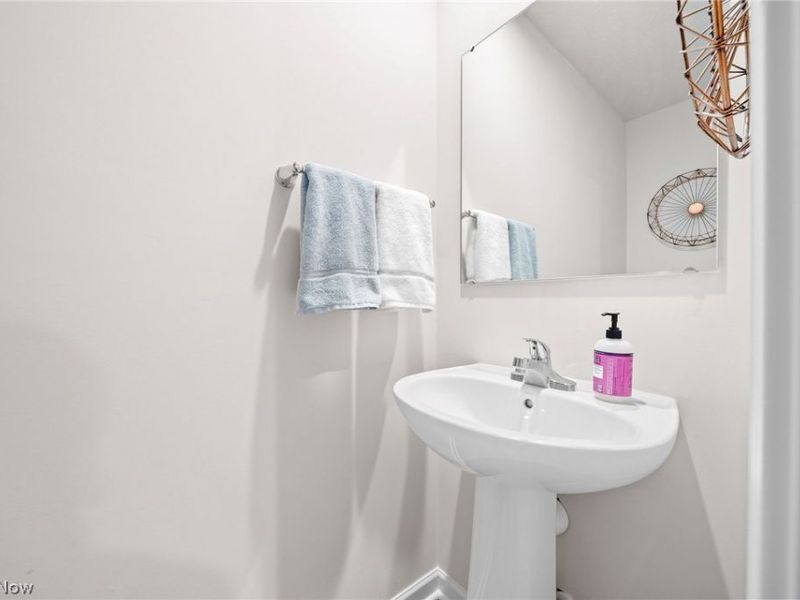 218 Leather Leaf Drive, Elyria, OH 44035 Photo 17