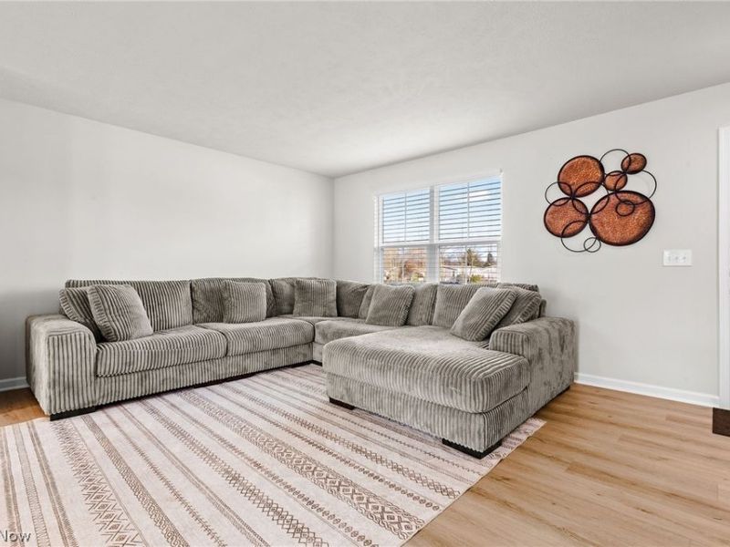 218 Leather Leaf Drive, Elyria, OH 44035 Photo 7