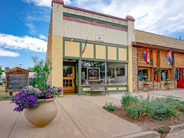 203 S Main St, La Veta, CO 81055