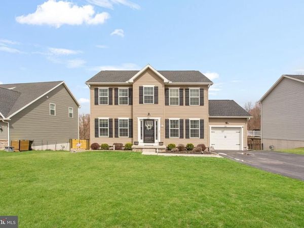 86 HOMESTEAD DRIVE, HANOVER, PA 17331